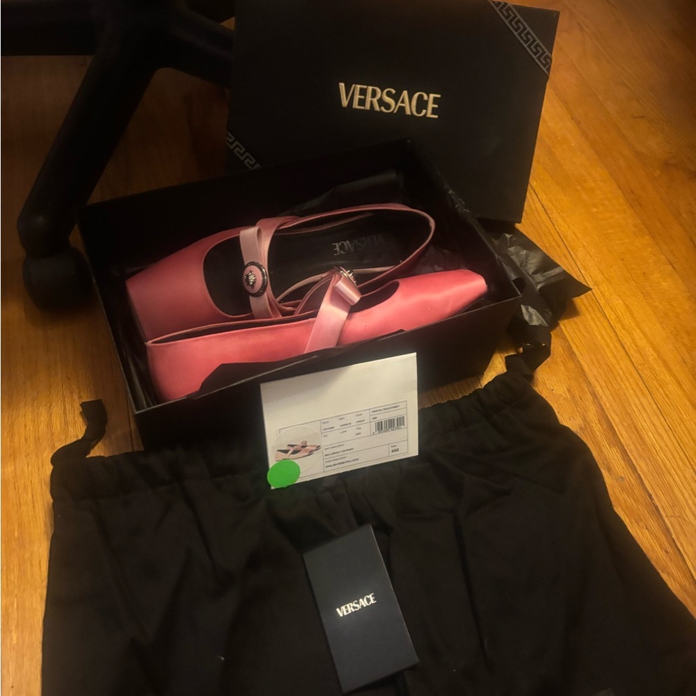 Versace Pink Women's ballet flats with medusa head bows - Picture 11 of 12